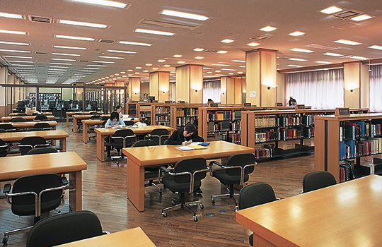 情報図書館（普照館）